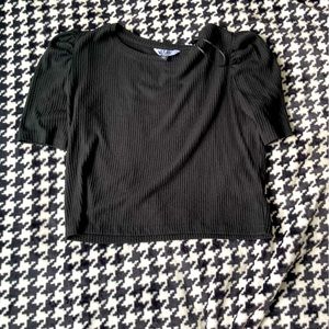 Black Puffy Sleeve Shirt